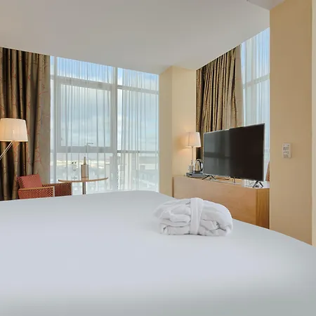 Tallaght Cross دبلن