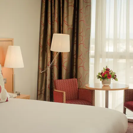 Hotel Tallaght Cross 4*